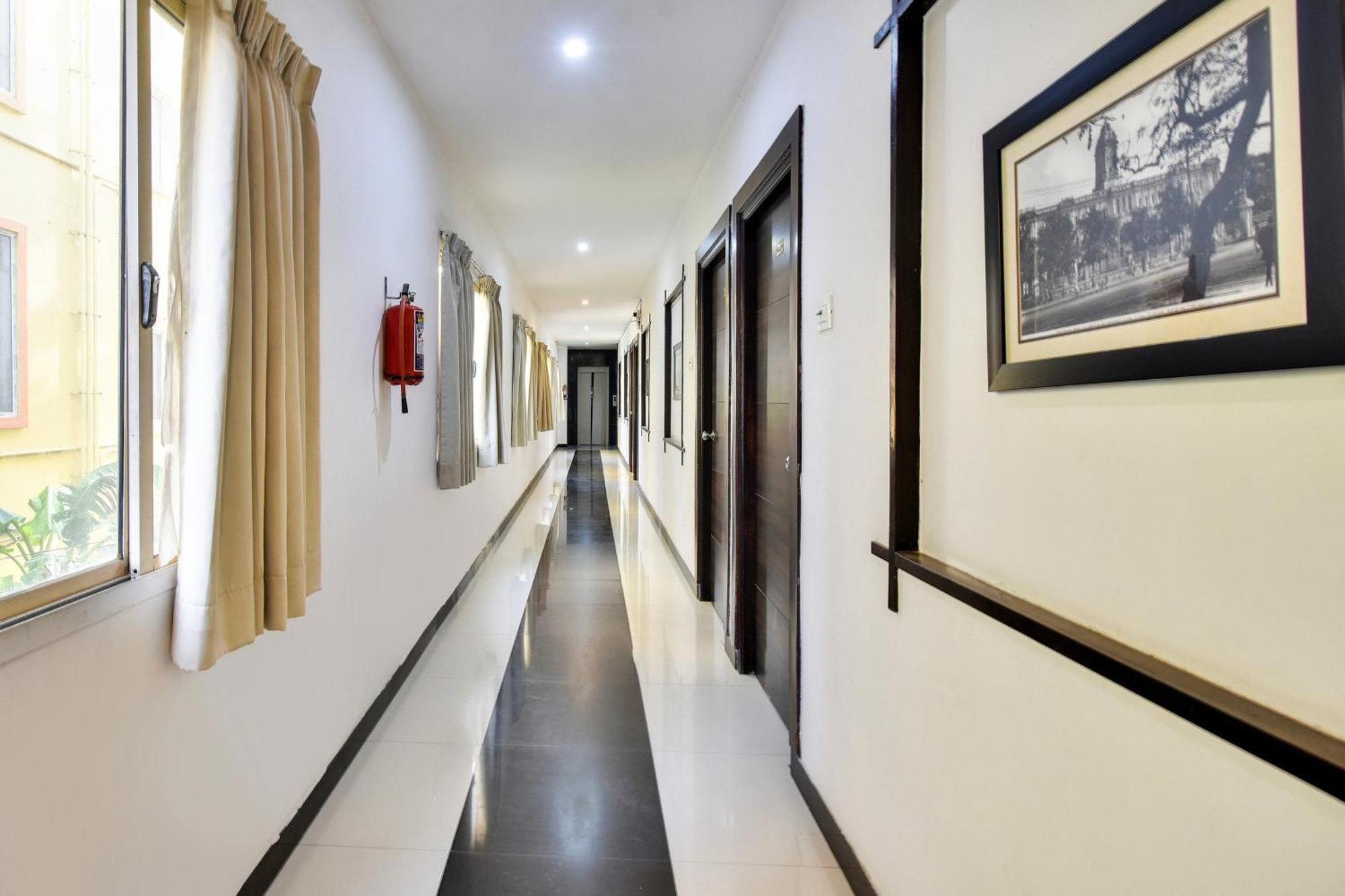 Hotel Collection O Elite Residency à Chennai Extérieur photo
